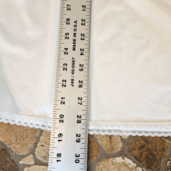 Vanity Fair Womens White Nylon Half Slip with Lace Trim, USA Made, 2XL, Vintage? - Picture 7 of 10